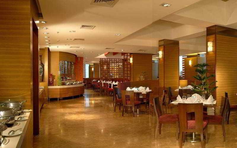 Radisson Mumbai Goregaon Dış mekan fotoğraf