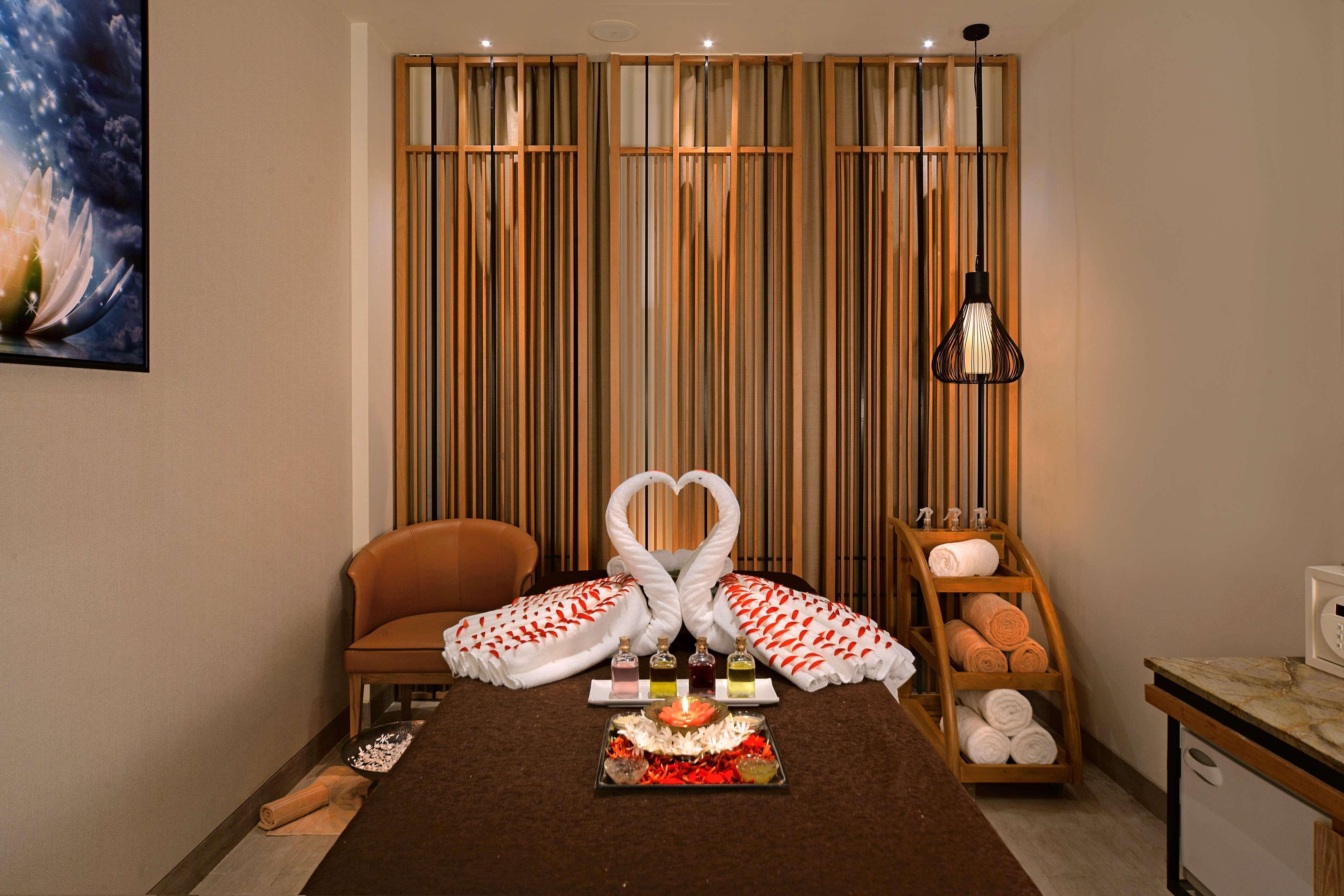 Radisson Mumbai Goregaon Dış mekan fotoğraf