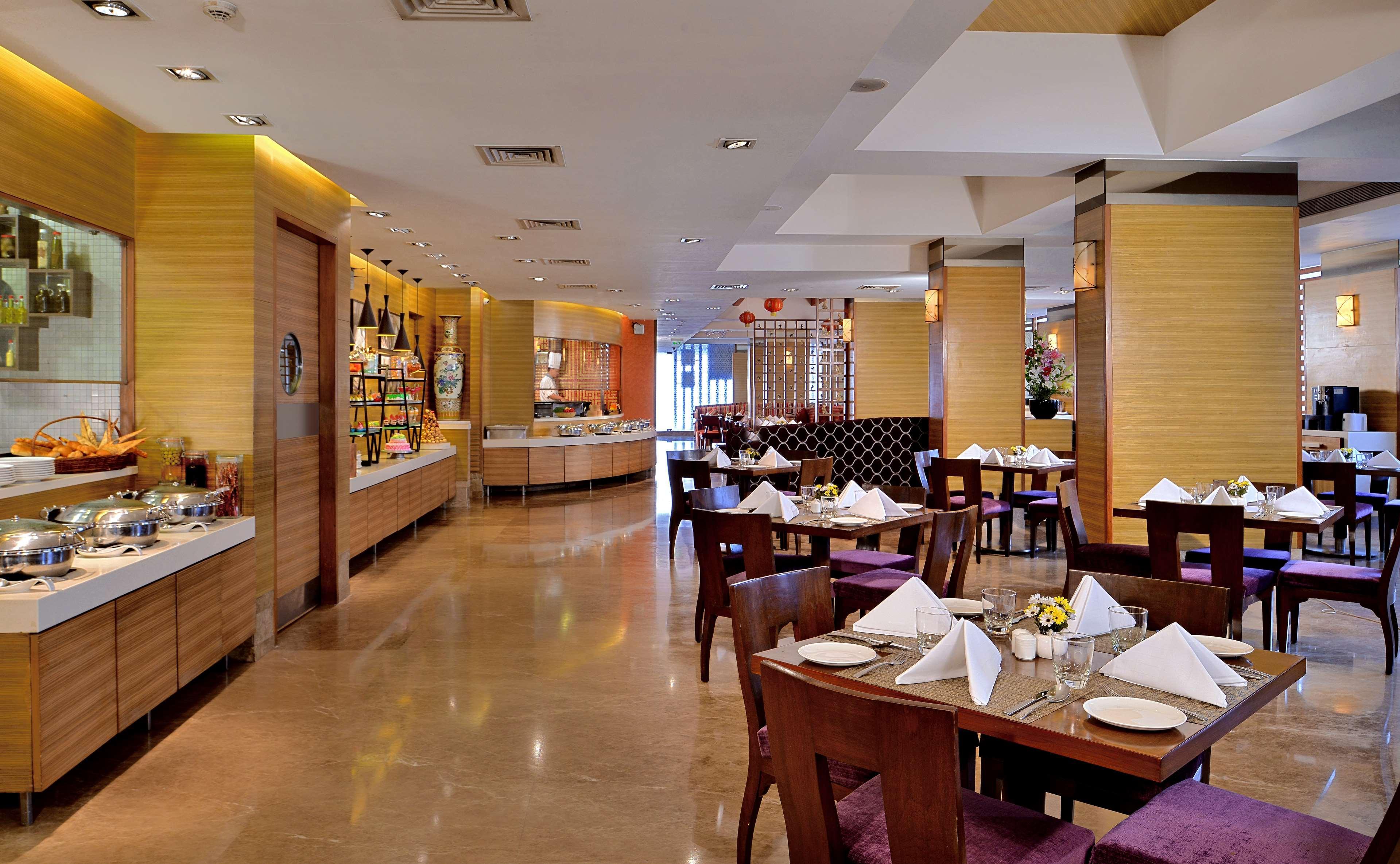 Radisson Mumbai Goregaon Dış mekan fotoğraf