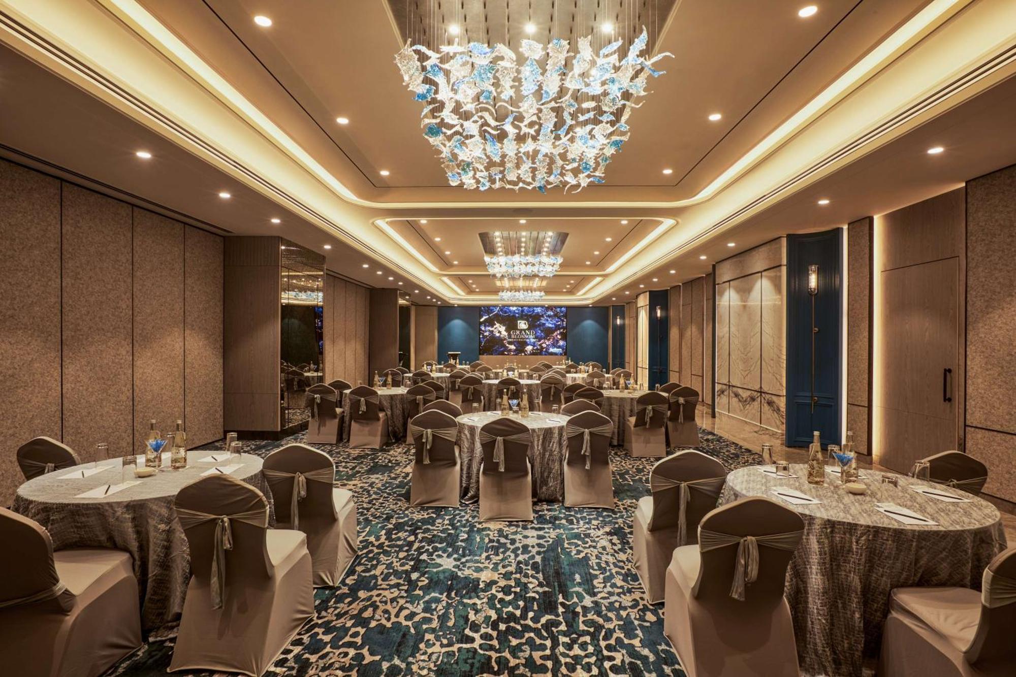Radisson Mumbai Goregaon Dış mekan fotoğraf