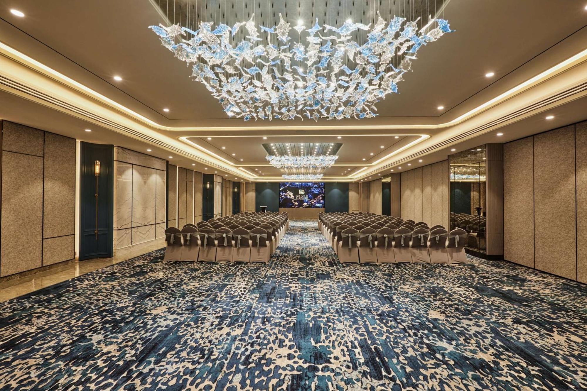 Radisson Mumbai Goregaon Dış mekan fotoğraf
