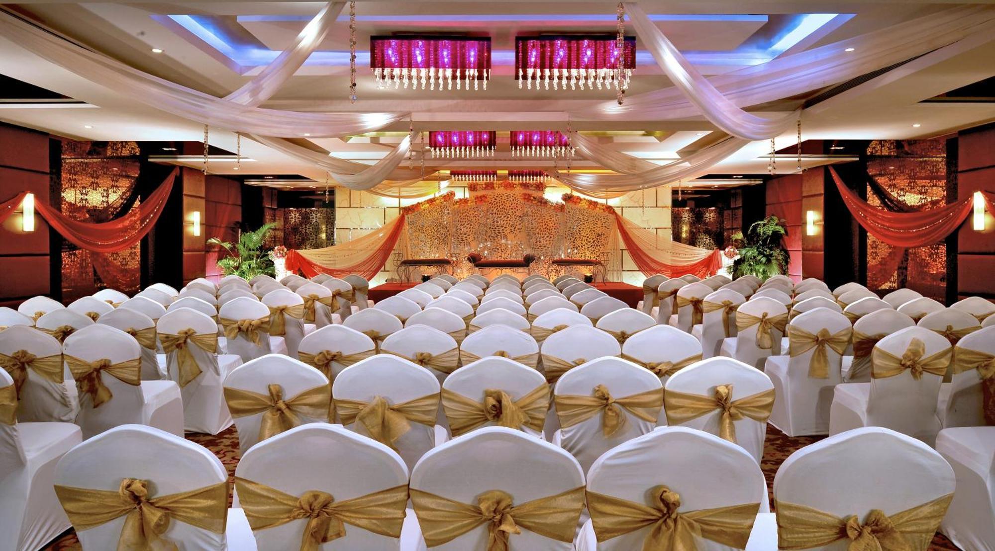 Radisson Mumbai Goregaon Dış mekan fotoğraf